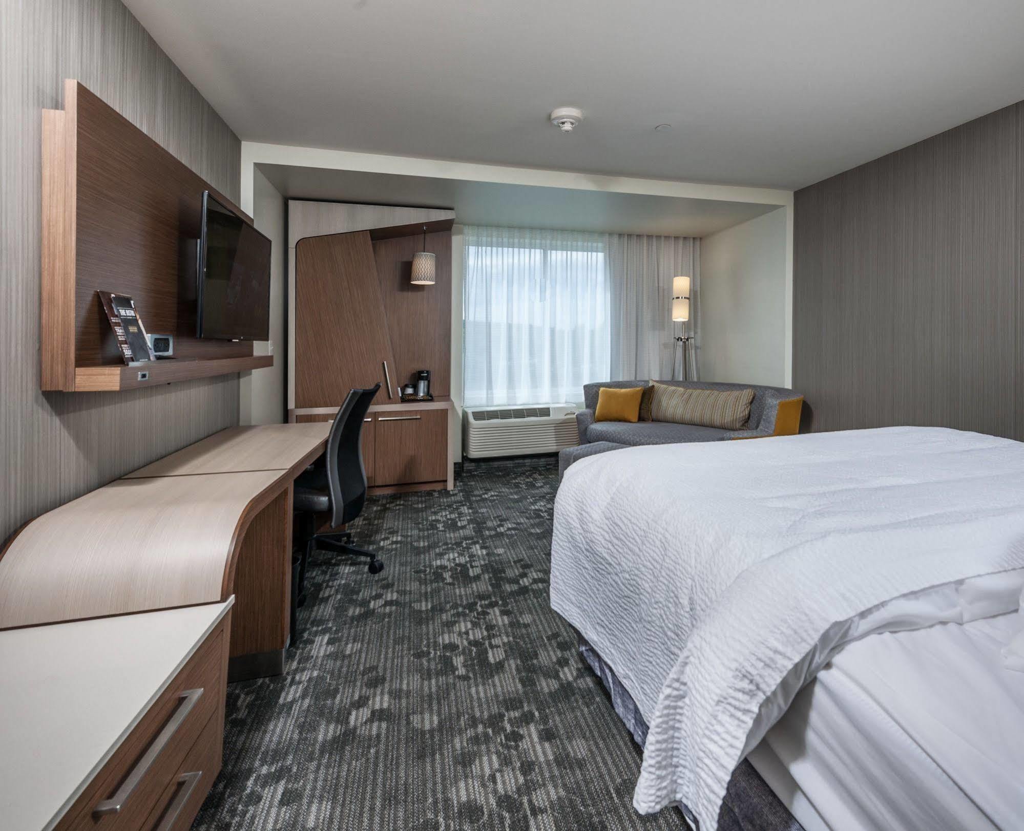 Hotel Courtyard By Marriott Boston Littleton Exterior foto